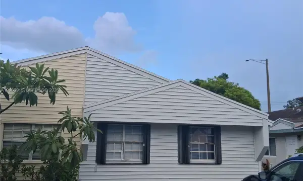 1234 SW 71st Terrace, North Lauderdale, FL 33068