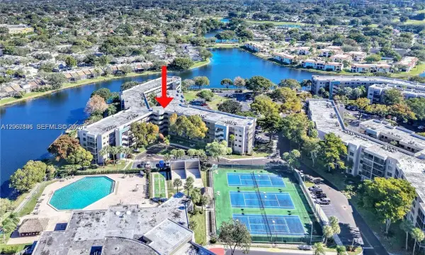 1101 Colony Point Circle 102, Pembroke Pines, FL 33026