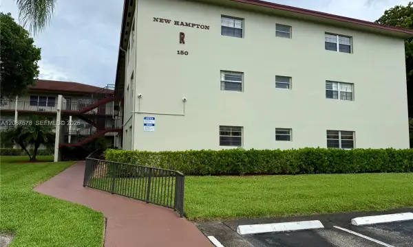 150 150 SW 134th Way R109, Pembroke Pines, FL 33027