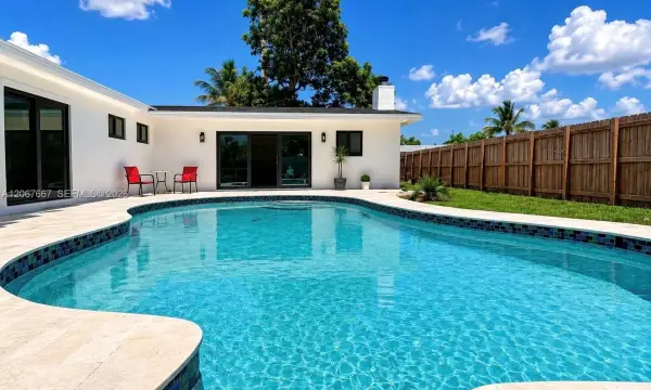 3431 NE 8th Avenue, Oakland Park, FL 33334
