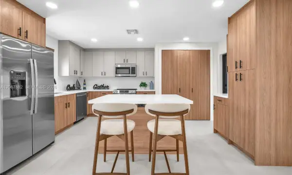 2840 SW 5th Street, Fort Lauderdale, FL 33312