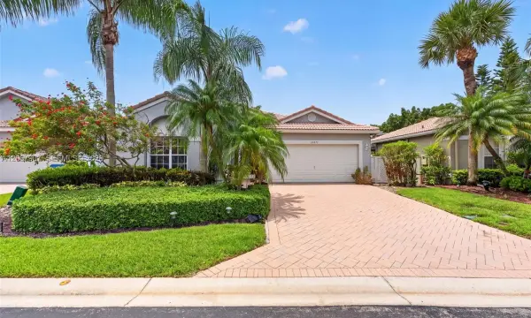 10471 S Utopia Circle S, Boynton Beach, FL 33437
