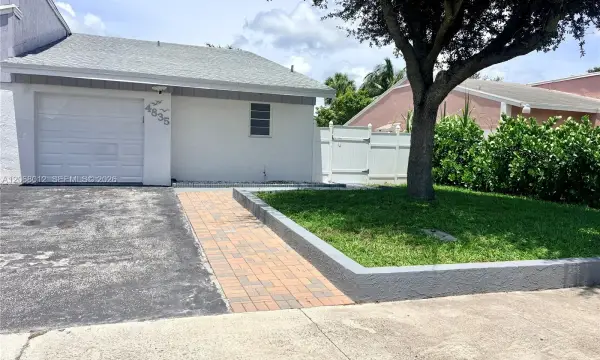 4835 NW 6th Court, Delray Beach, FL 33445