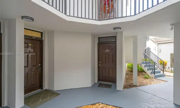 213 Lake Pointe Drive 106, Oakland Park, FL 33309