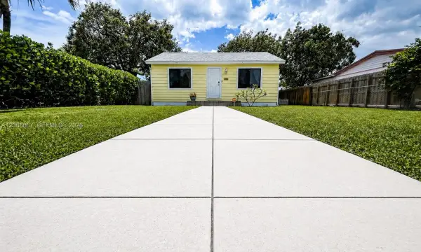 2330 Scott Street, Hollywood, FL 33020