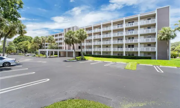 1100 NW 87th Avenue 508, Coral Springs, FL 33071