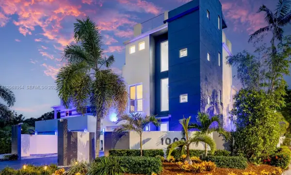 1000 SW 4th Avenue, Fort Lauderdale, FL 33315