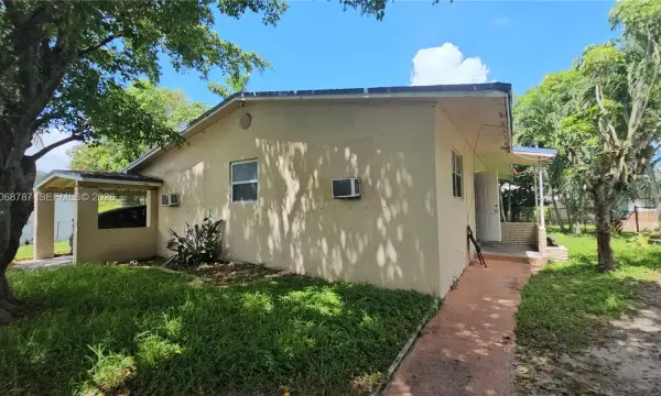 3451 NW 2nd Street, Lauderhill, FL 33311