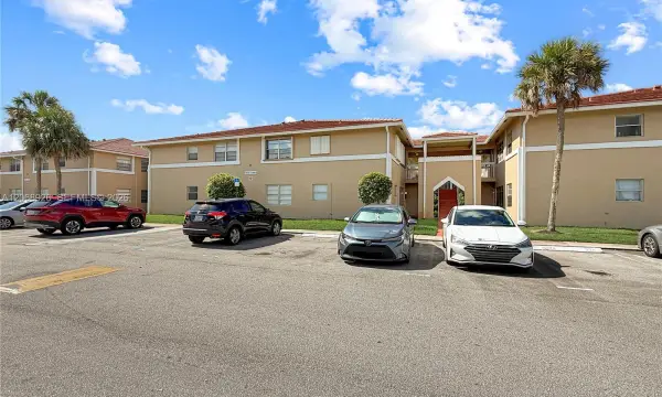 10056 Twin Lakes Drive 37-d, Coral Springs, FL 33071