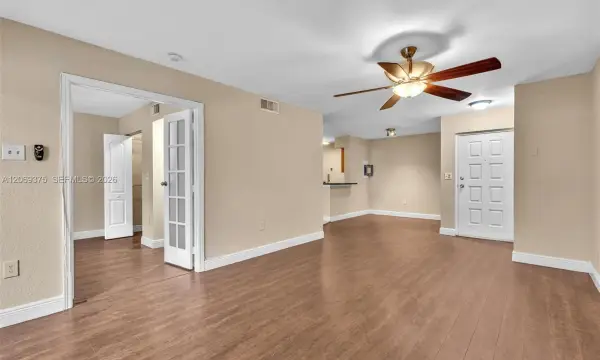 2850 N Oakland Forest Drive 208, Oakland Park, FL 33309