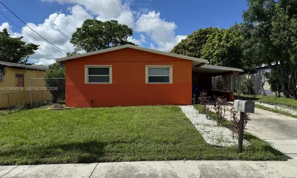 1281 W 35th Street, Riviera Beach, FL 33404
