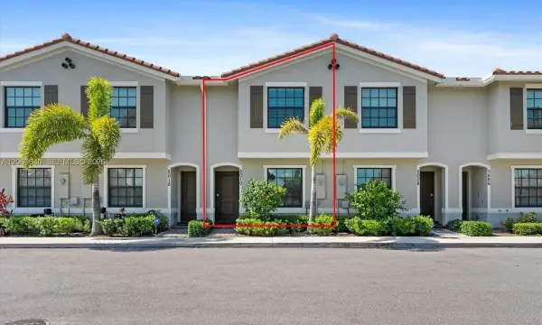 5010 Genove Place 5010, Riviera Beach, FL 33410