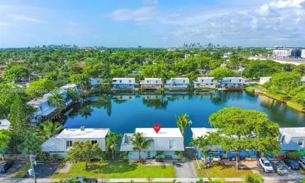 1370 NE 40th Drive, Oakland Park, FL 33334