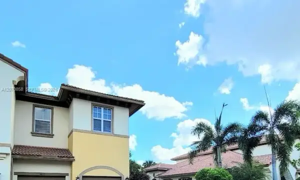 6033 NW 118th Drive 6033, Coral Springs, FL 33076