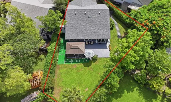 3913 NW 72nd Lane, Coral Springs, FL 33065