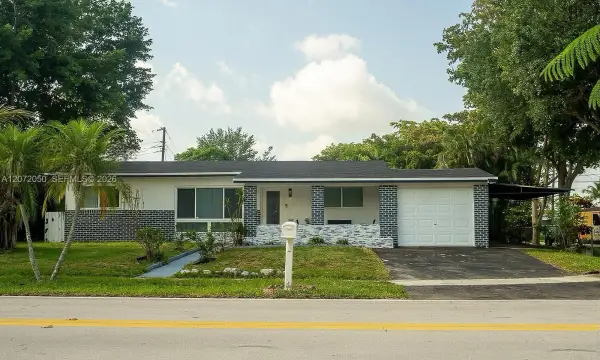 5090 SW 9th Court, Plantation, FL 33317
