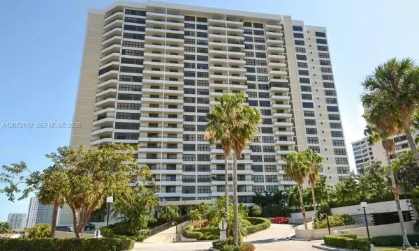 2500 Parkview Drive 1004, Hallandale Beach, FL 33009