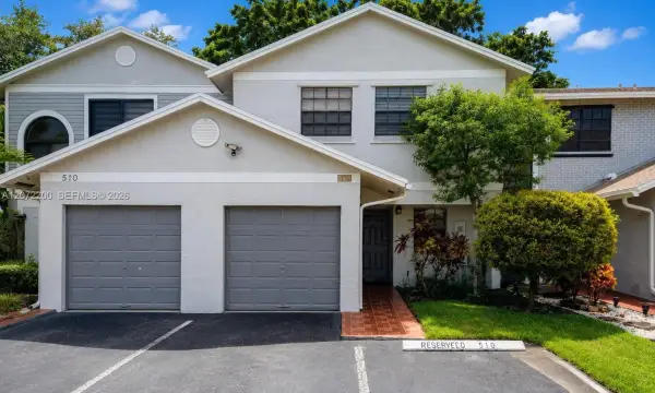 510 NW 103rd Terrace, Pembroke Pines, FL 33026