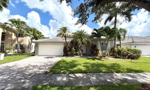16747 NW 10th Street, Pembroke Pines, FL 33028