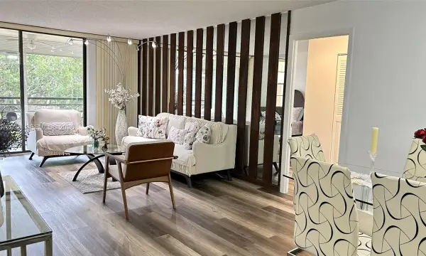 1200 Saint Charles Place 209, Pembroke Pines, FL 33026