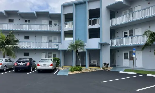 2300 Park Lane 203, Hollywood, FL 33021