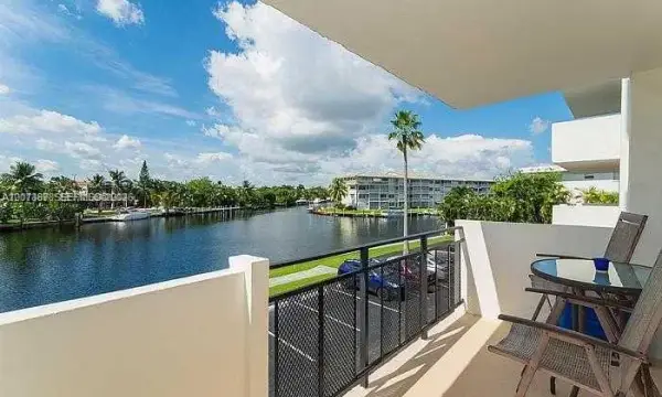 401 Golden Isles Drive 211, Hallandale Beach, FL 33009