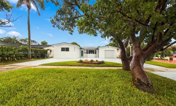 5518 Mckinley Street, Hollywood, FL 33021