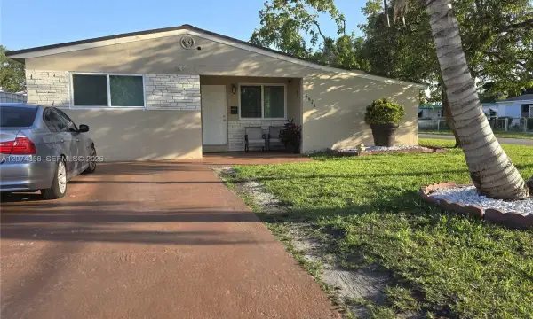 6626 SW 1st Court, Pembroke Pines, FL 33023