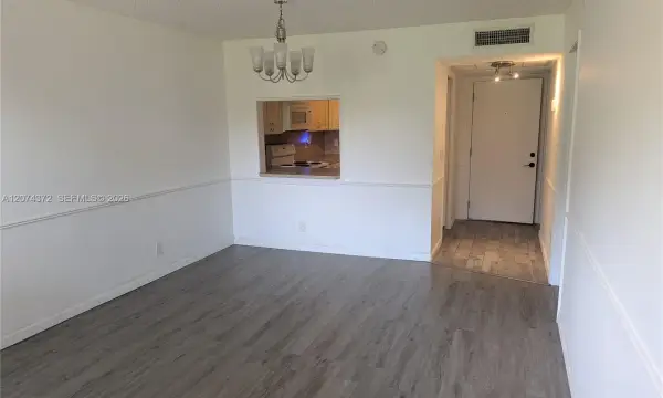 9471 Evergreen Place 106, Davie, FL 33324