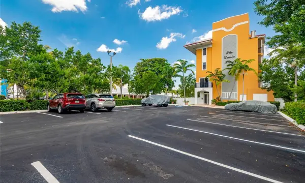 555 E Dania Beach Boulevard 9, Dania Beach, FL 33004