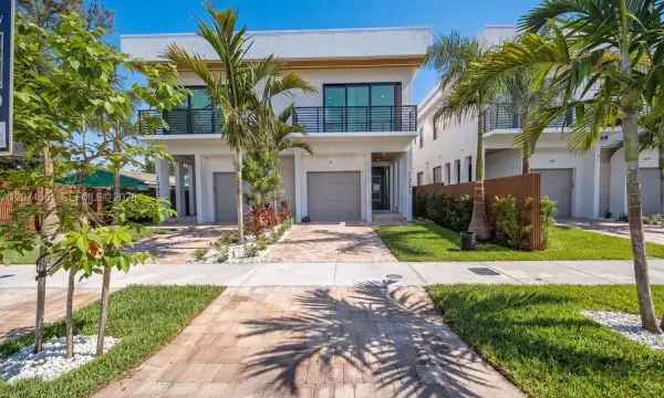 1334 NE 16 Terrace, Fort Lauderdale, FL 33304