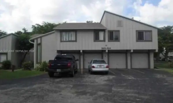 5810 NW 22nd Street 21-b, Lauderhill, FL 33313
