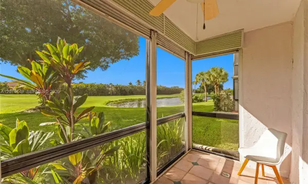 9811 N Hollybrook Lake Drive 103, Pembroke Pines, FL 33025