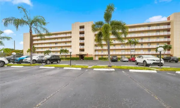 441 SE 3rd Street 207, Dania Beach, FL 33004
