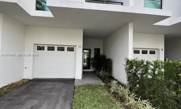 2511 Pierce Street 4, Hollywood, FL 33020