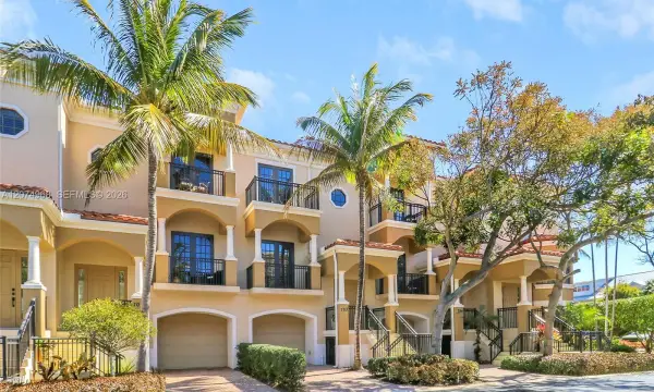 703 Del Sol Circle 703, Tequesta, FL 33469