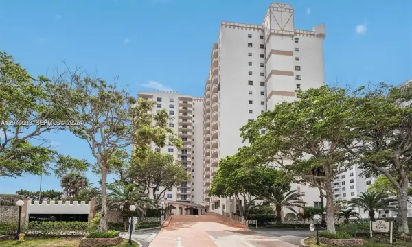 1865 S Ocean Drive 2d, Hallandale Beach, FL 33009