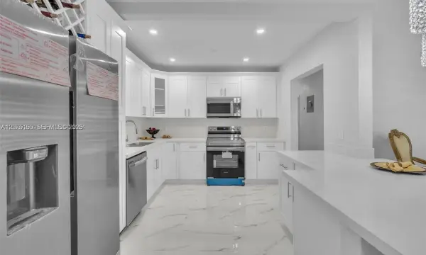 741 NE 8th Street, Pompano Beach, FL 33060