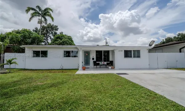 6944 SW 10th Court, Pembroke Pines, FL 33023