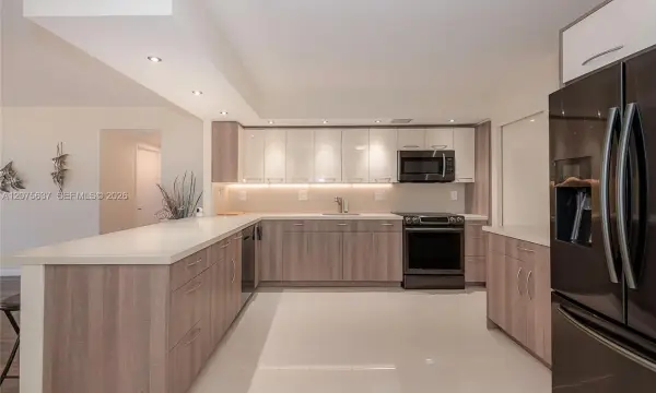 600 Three Islands Boulevard 521, Hallandale Beach, FL 33009