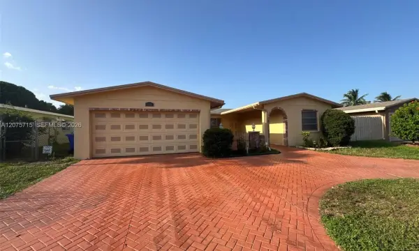 9401 NW 20th Street, Pembroke Pines, FL 33024