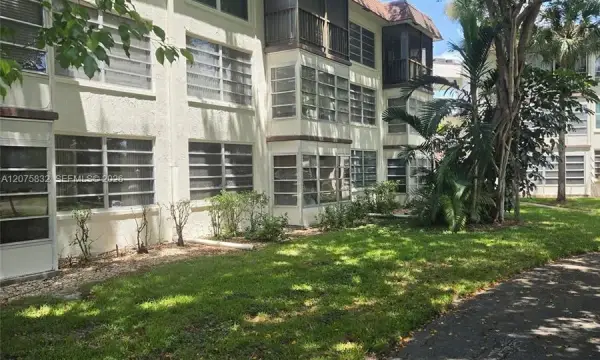 Address Withheld, Plantation, FL 33313