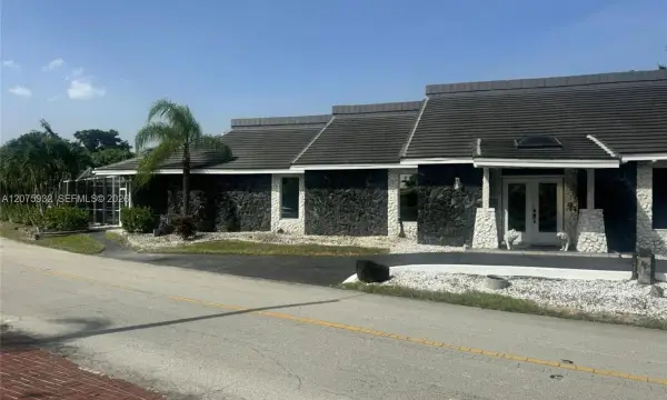 4608 Bayberry Lane, Tamarac, FL 33319