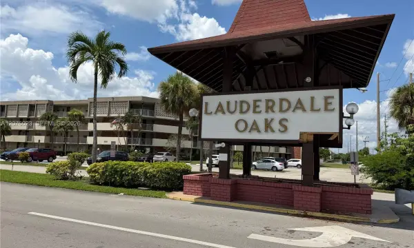 2951 NW 46th Avenue 109, Lauderdale Lakes, FL 33313