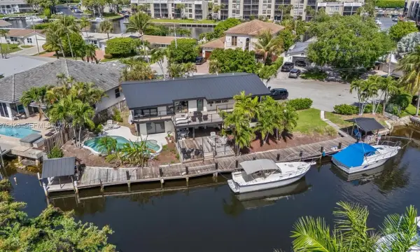 516 NE 6th Avenue, Deerfield Beach, FL 33441