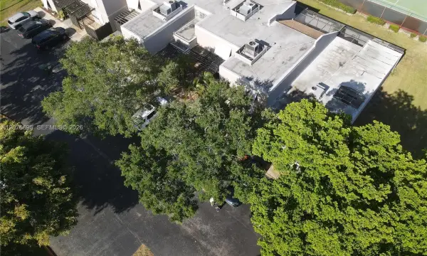 1541 NW 113th Avenue, Pembroke Pines, FL 33026