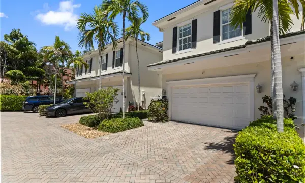 1139 N Victoria Park Road, Fort Lauderdale, FL 33304