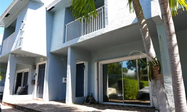 2119 NE 44th Street, Lighthouse Point, FL 33064