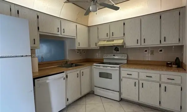 1830 SW 81st Avenue 4310, North Lauderdale, FL 33068