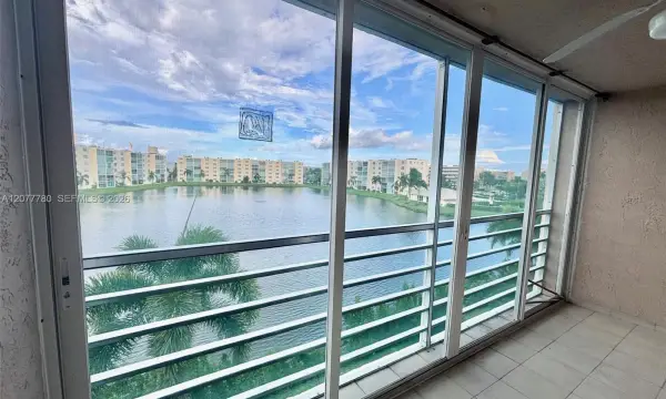 141 SE 3rd Avenue 402, Dania Beach, FL 33004